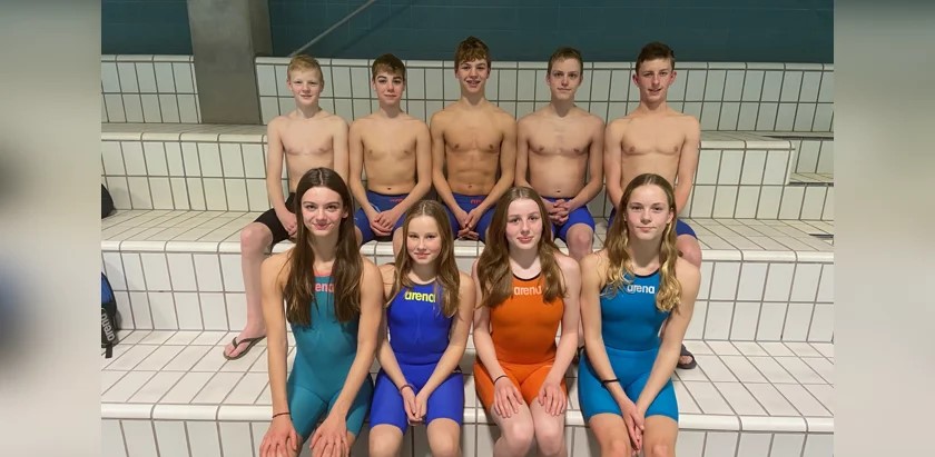 Onderste rij vlnr: Elin Ditewig, Mandy Berndsen, Anouk Molenberg en Juliette Woltjes. Bovenste rij vlnr: Mathieu Gepkens, Stefan van der Meer, Rijk Leenders, Felix Gepkens en Bas Mostert.